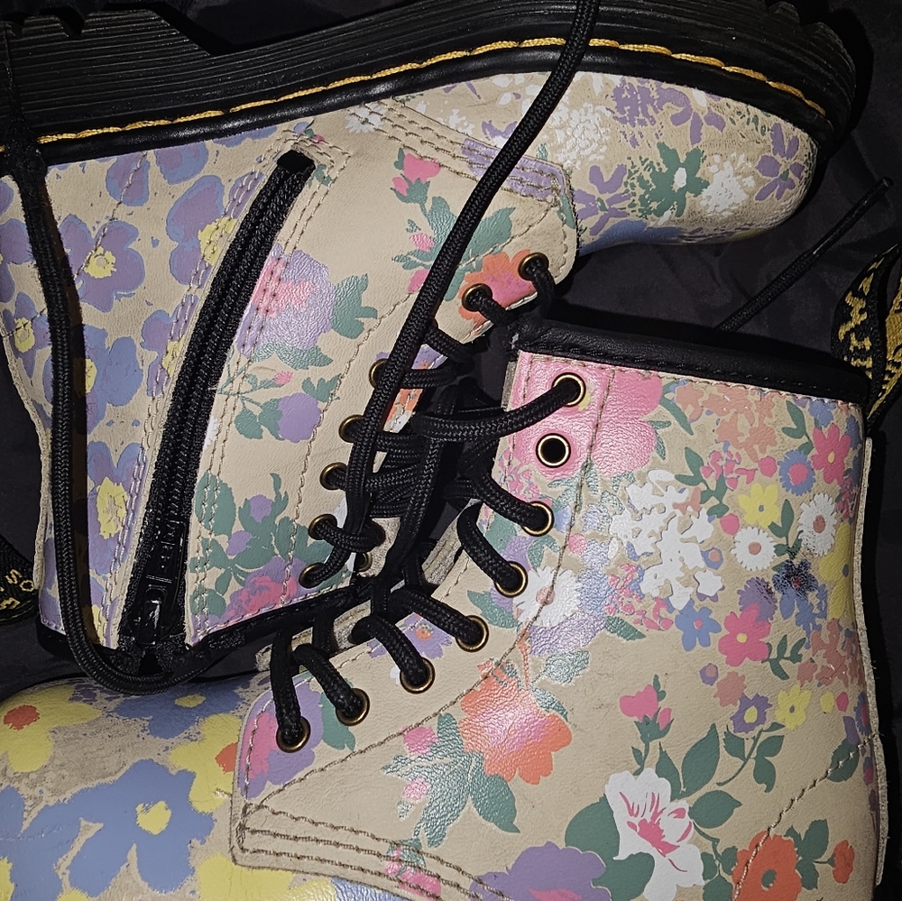 Dr. Martens | 1460 Floral Lace Up Boot